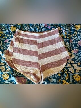Women’s TNS Striped Mauve and Cream Gauze Shorts- size S